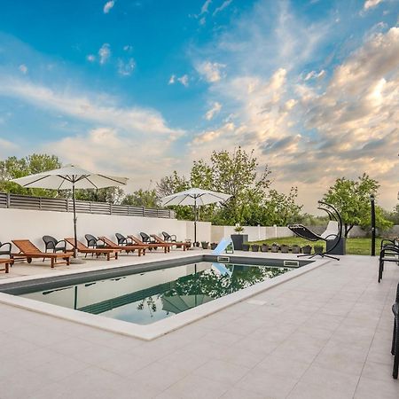 Villa Leny With Pool Sukošan Dış mekan fotoğraf